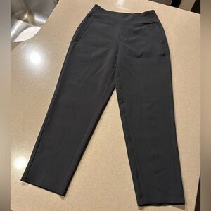 Women’s Athleta straight leg trouser